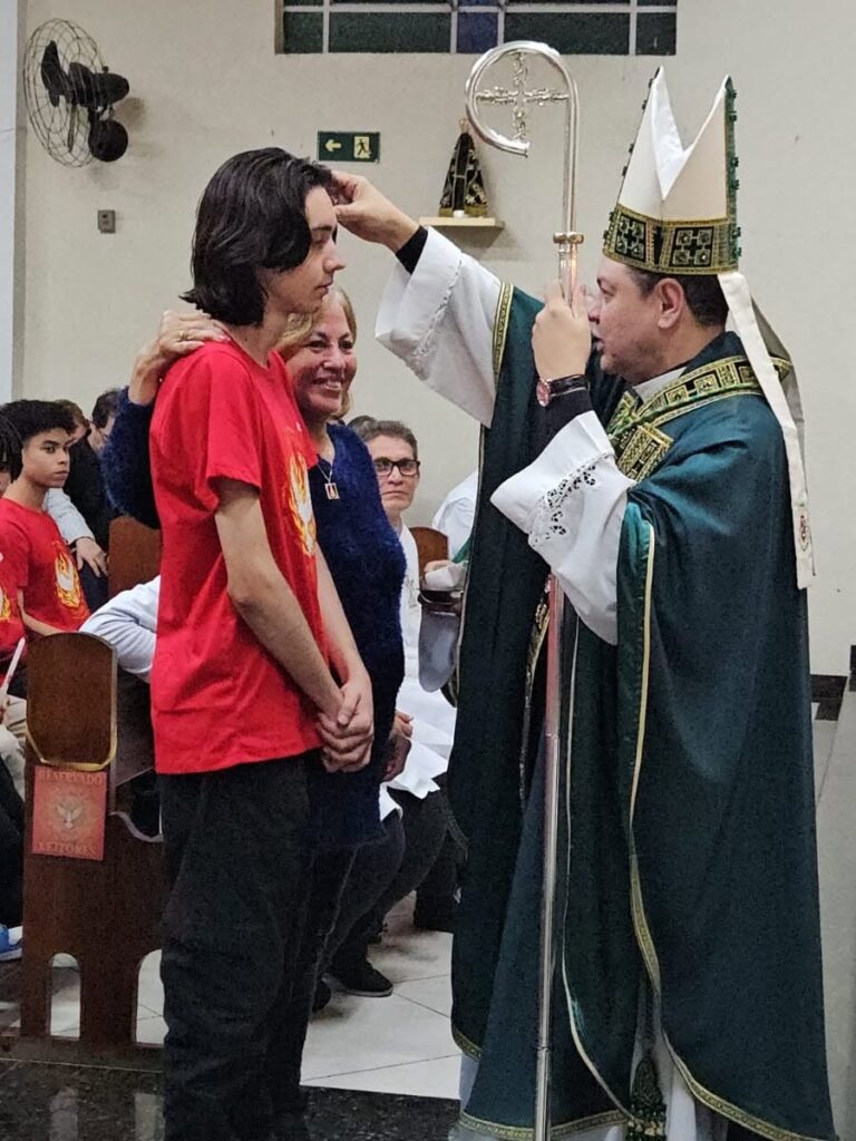 Crismas e festas de padroeiro mobilizam paróquias da Região Belém - Jornal O São Paulo