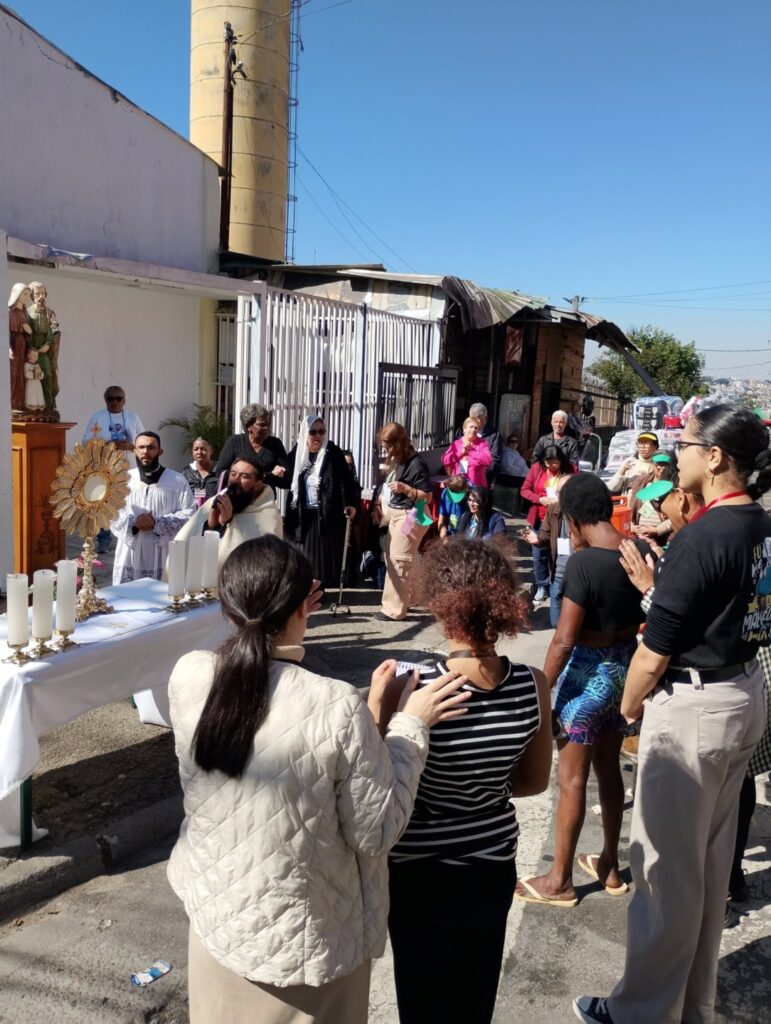 Crismas, apresentação de padre e missão em destaque na Brasilândia - Jornal O São Paulo