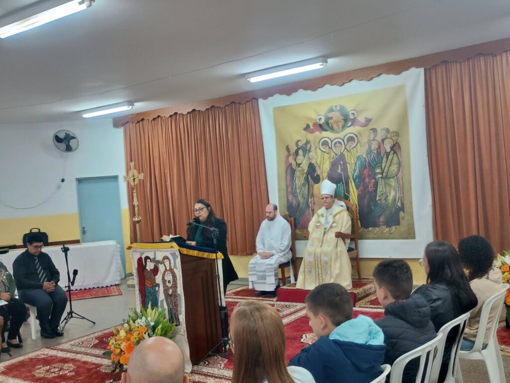 Dom Márcio crisma 249 jovens e adultos em 3 paróquias da Região Santana - Jornal O São Paulo