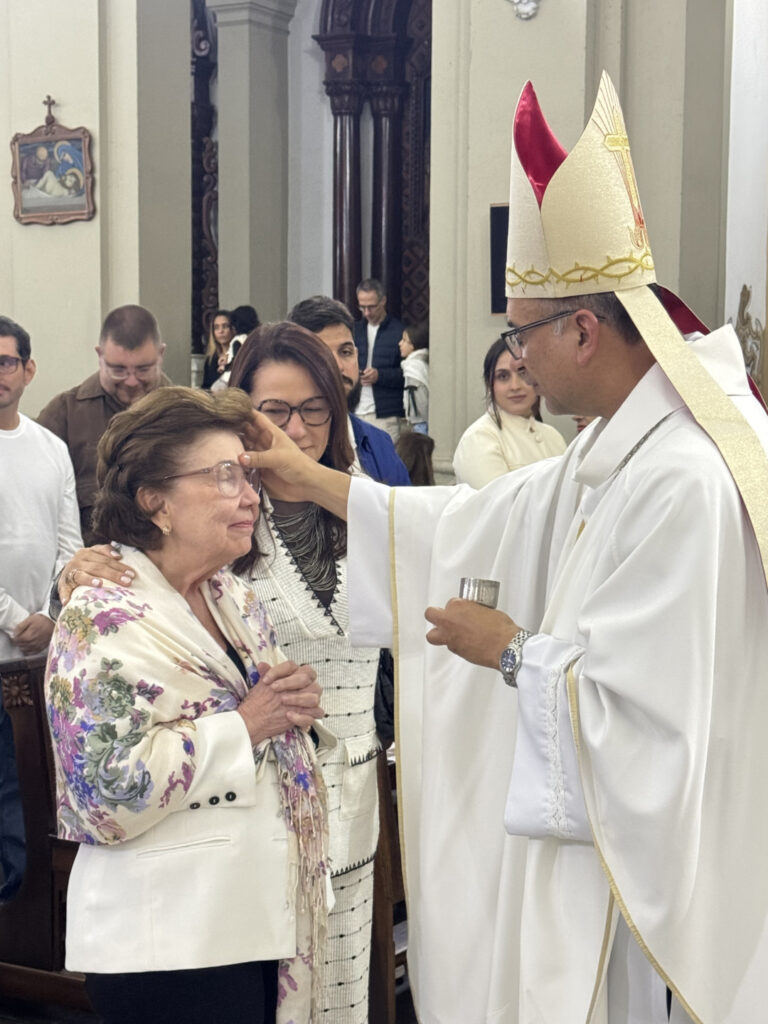 Celebrações de Santo Antonio e do Sagrado Coração e encontro do clero mobilizam paróquias na Sé - Jornal O São Paulo