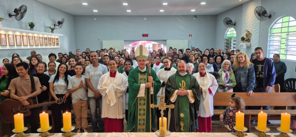 Dom Márcio Vidal faz visita pastoral à Paróquia Nossa Senhora Consolata - Jornal O São Paulo