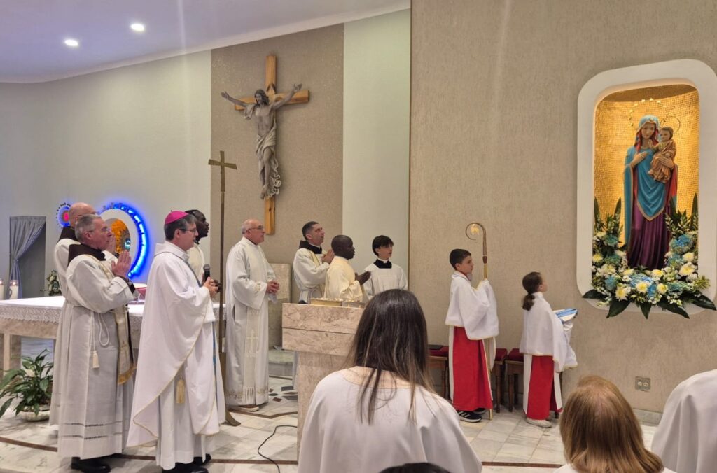 Dom Márcio Vidal faz visita pastoral à Paróquia Nossa Senhora Consolata - Jornal O São Paulo