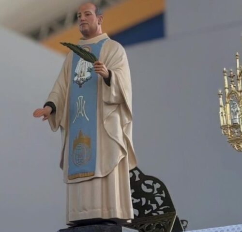 Milhares de fiéis participam da beatificação do Padre Nazareno Lanciotti em Jauru (MT) - Jornal O São Paulo