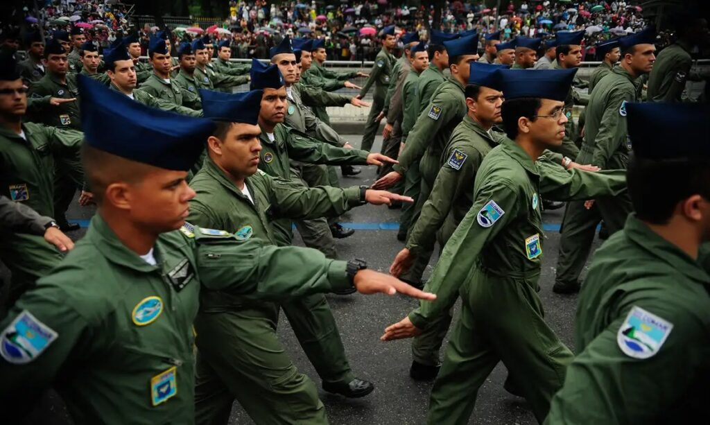 Prazo para alistamento militar obrigatório termina nesta terça-feira - Jornal O São Paulo