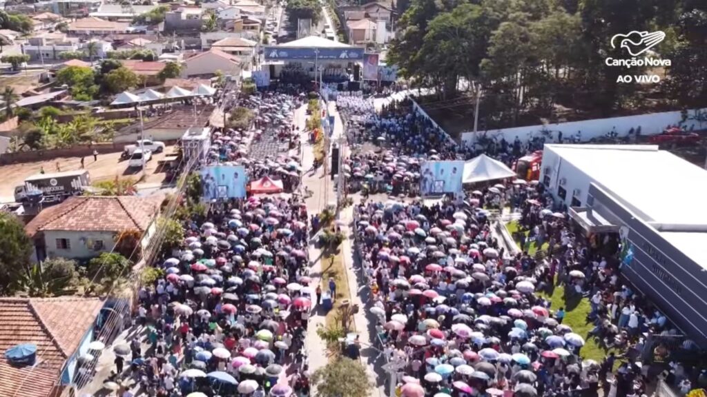 Milhares de fiéis participam da beatificação do Padre Nazareno Lanciotti em Jauru (MT) - Jornal O São Paulo
