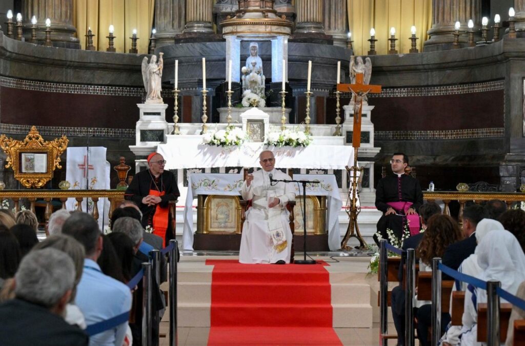 Papa: ‘Em cada irmão que sofre é o próprio Senhor quem pede e recebe’ - Jornal O São Paulo
