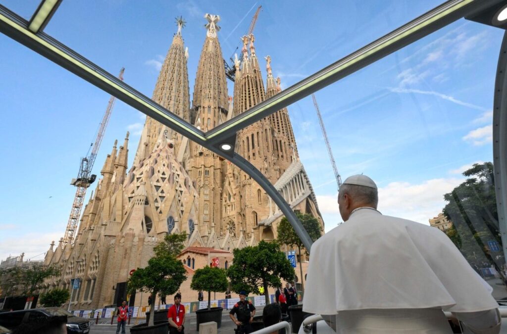 Leão XIV na Sagrada Família: não podemos acreditar em Jesus e promover a guerra - Jornal O São Paulo