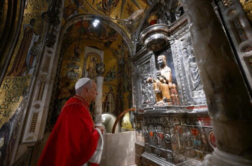 Leão XIV reza o terço em Montserrat: que o ódio dê lugar à esperança e à paz
