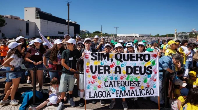 25 mil crianças peregrinam ao Santuário de Fátima - Jornal O São Paulo