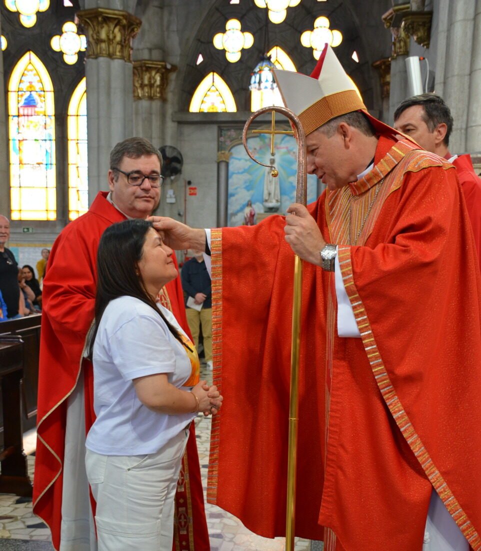 Dom Celso preside missa com crismas e festa de padroeiro em paróquias da Região Ipiranga - Jornal O São Paulo