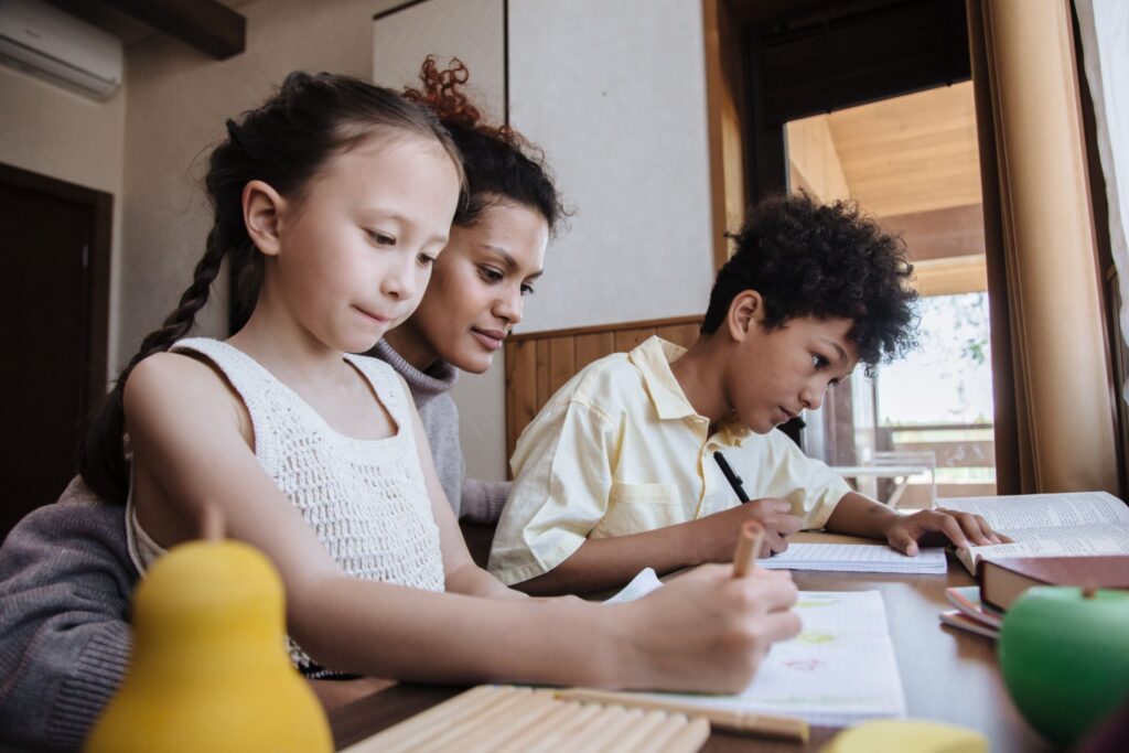 Homeschooling: entre o sucesso pedagógico eo risco das punições judiciais - Jornal O São Paulo
