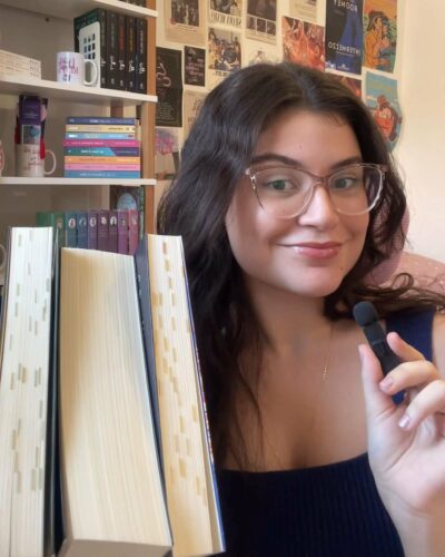 Das telas para as páginas: redes sociais impulsionam o hábito da leitura entre jovens - Jornal O São Paulo
