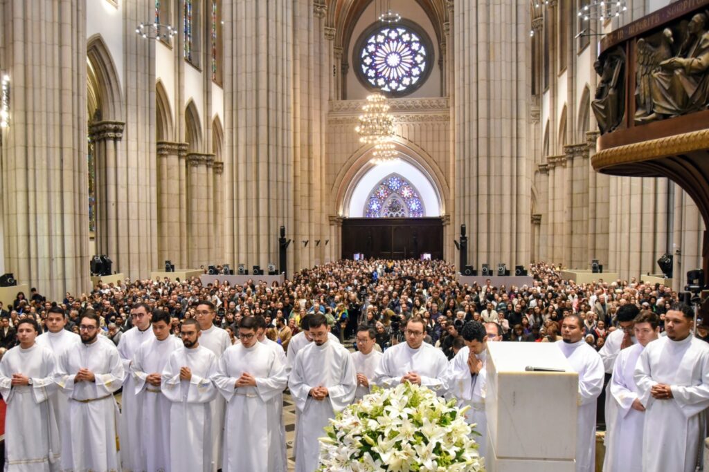 Cardeal Scherer envia seminaristas da Arquidiocese para a Missão de Férias 2026 - Jornal O São Paulo