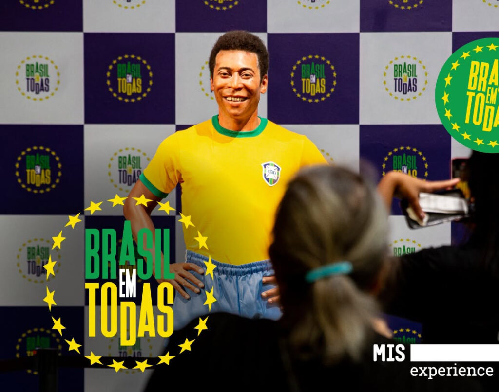 Em São Paulo, exposições mostram que, no Brasil, a Copa move paixões, a arte e a fé