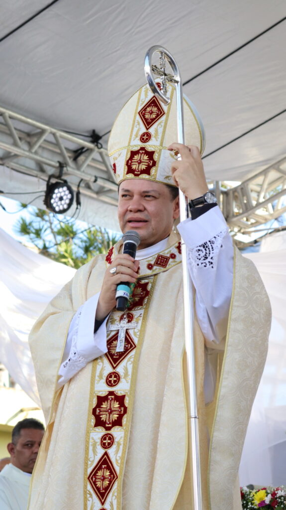 Dom Cícero Alves de França preside missa na festa dos padroeiros do Decanato Sant’Ana e São Joaquim - Jornal O São Paulo