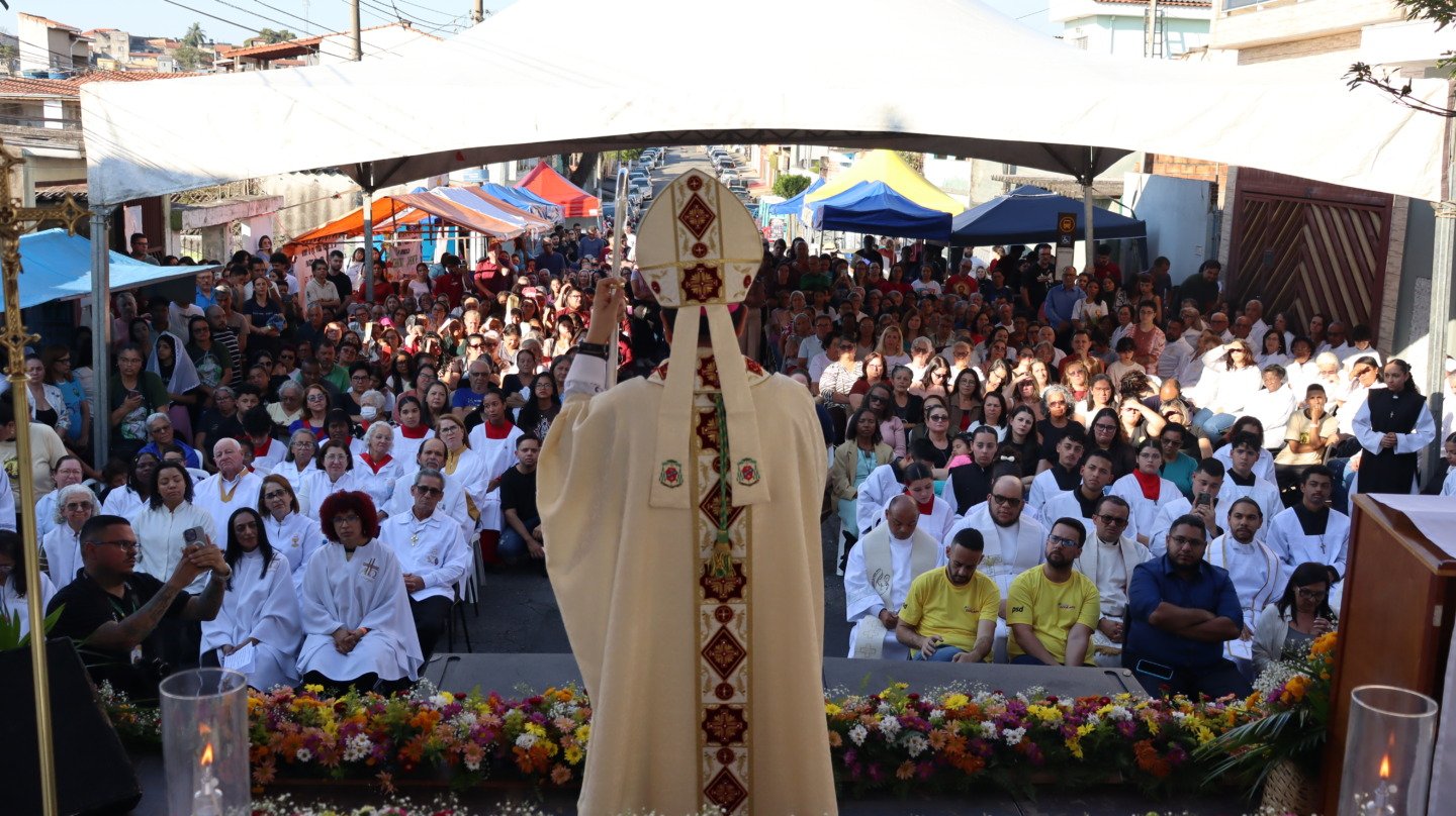 Dom Cícero Alves de França preside missa na festa dos padroeiros do Decanato Sant’Ana e São Joaquim - Jornal O São Paulo
