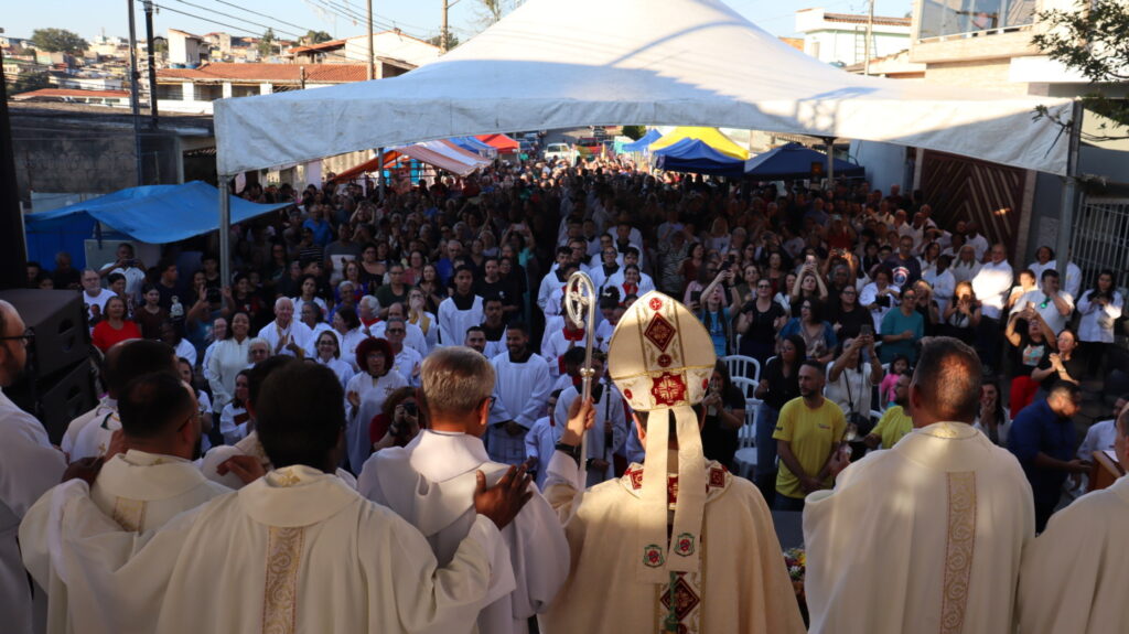 Dom Cícero Alves de França preside missa na festa dos padroeiros do Decanato Sant’Ana e São Joaquim - Jornal O São Paulo