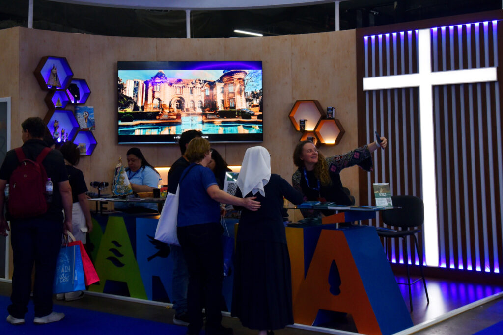 Na ExpoCatólica, estados divulgam devoções e roteiros de turismo religioso - Jornal O São Paulo