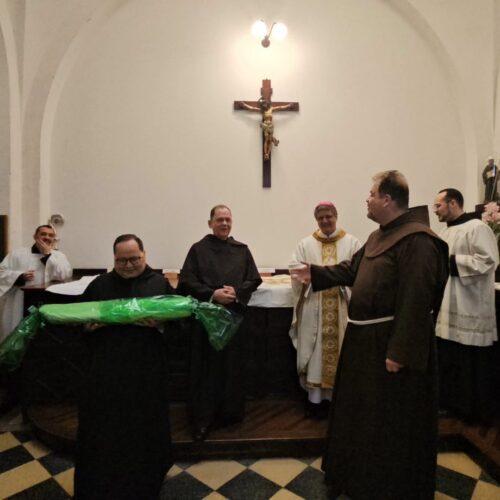 Festa de São Bento reúne fiéis no Mosteiro e renova a tradição de fraternidade entre beneditinos e franciscanos