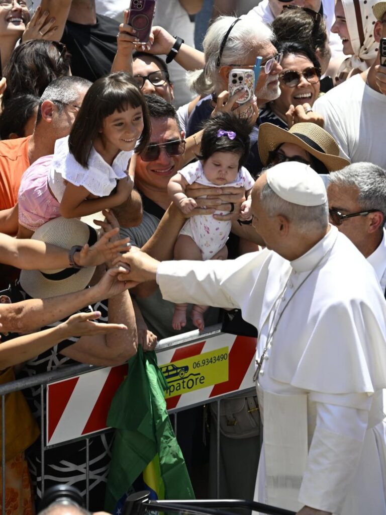 Papa: que os ventos da guerra não apaguem a chama da esperança e da paz - Jornal O São Paulo
