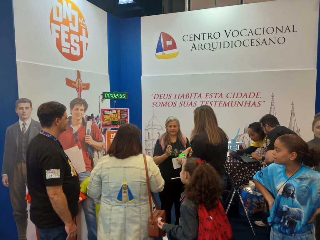 Vocação e juventude em destaque no estande da Arquidiocese - Jornal O São Paulo