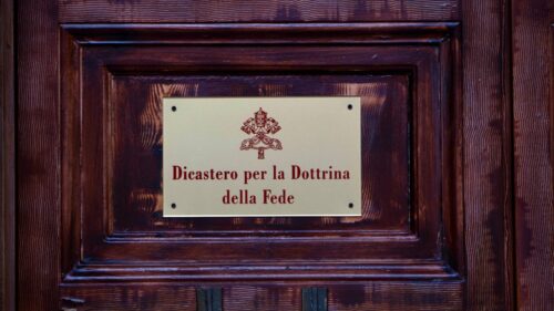 Santa Sé estabelece procedimento para o retorno à plena comunhão com a Igreja de sacerdotes e fiéis da FSSPX  - Jornal O São Paulo