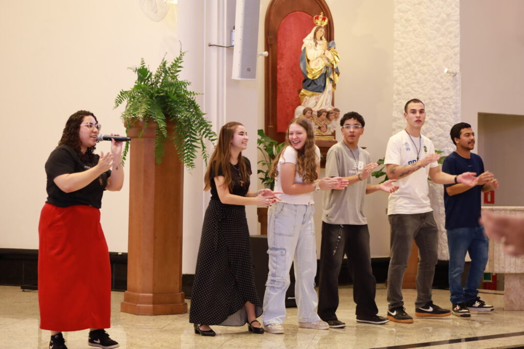 Dom Cícero exorta os jovens a testemunhar com a própria vida que Deus existe - Jornal O São Paulo