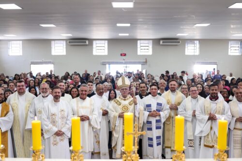 Formações, Mês Vocacional, crismas e jubileu sacerdotal em destaque na Brasilândia