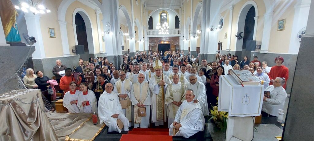 Dom Márcio Antonio preside missas em 4 paróquias da Região Santana - Jornal O São Paulo