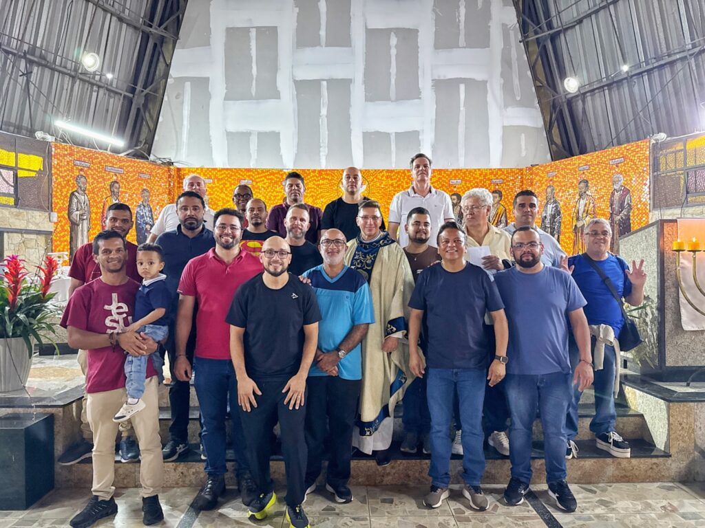 Formações, investidura de coroinhas e festas de padroeiros movimentam paróquias na Brasilândia - Jornal O São Paulo