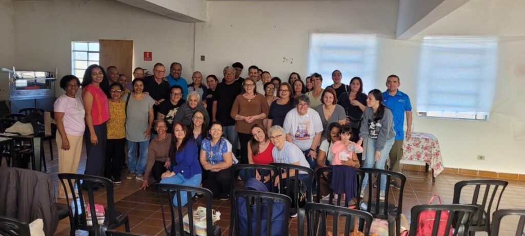 Formações, investidura de coroinhas e festas de padroeiros movimentam paróquias na Brasilândia - Jornal O São Paulo