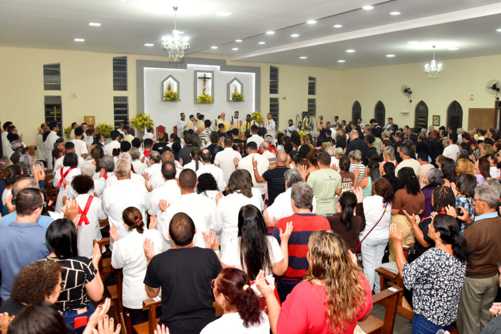 No Jardim Roseli, Cardeal Scherer cria a Paróquia Nossa Senhora do Carmo