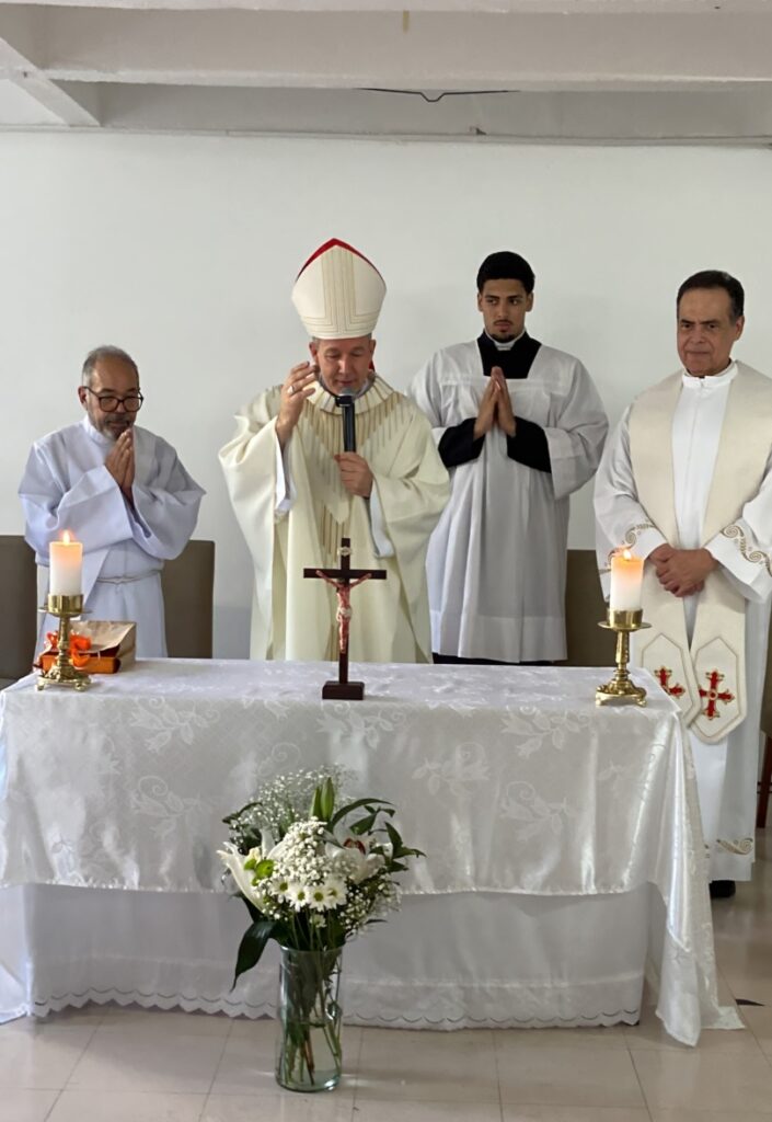 Com missa, Associação Amparo Maternal comemora 87 anos