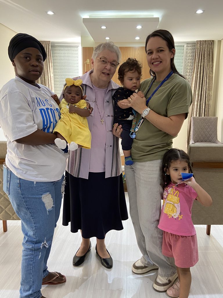 Com missa, Associação Amparo Maternal comemora 87 anos - Jornal O São Paulo