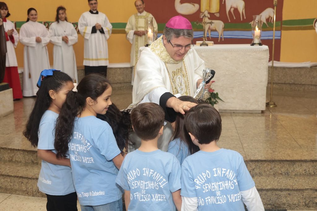 Dom Márcio Antonio faz visita pastoral à Paróquia São Francisco Xavier - Jornal O São Paulo