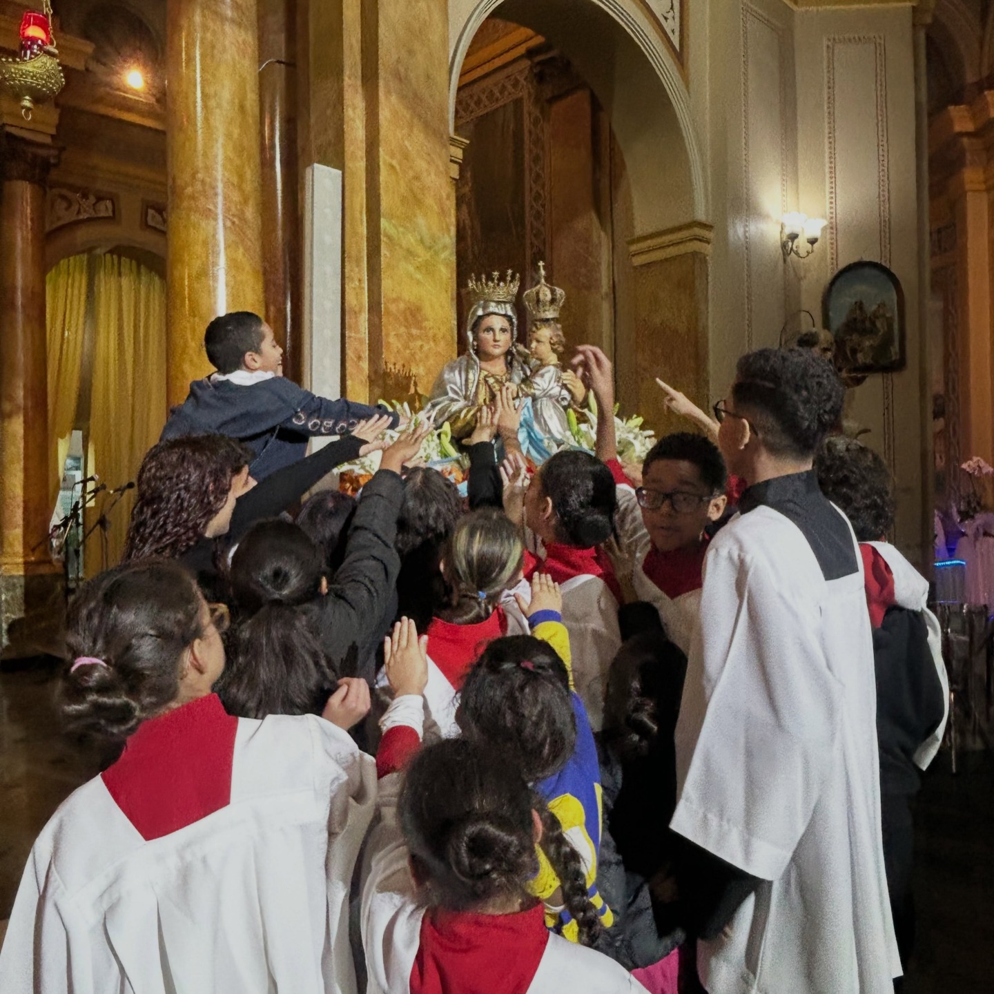 Crismas e festas de padroeiras são destaques e paróquias da Sé - Jornal O São Paulo