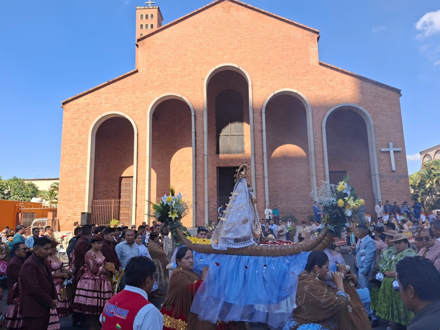 Crismas e festas de padroeiras são destaques e paróquias da Sé - Jornal O São Paulo