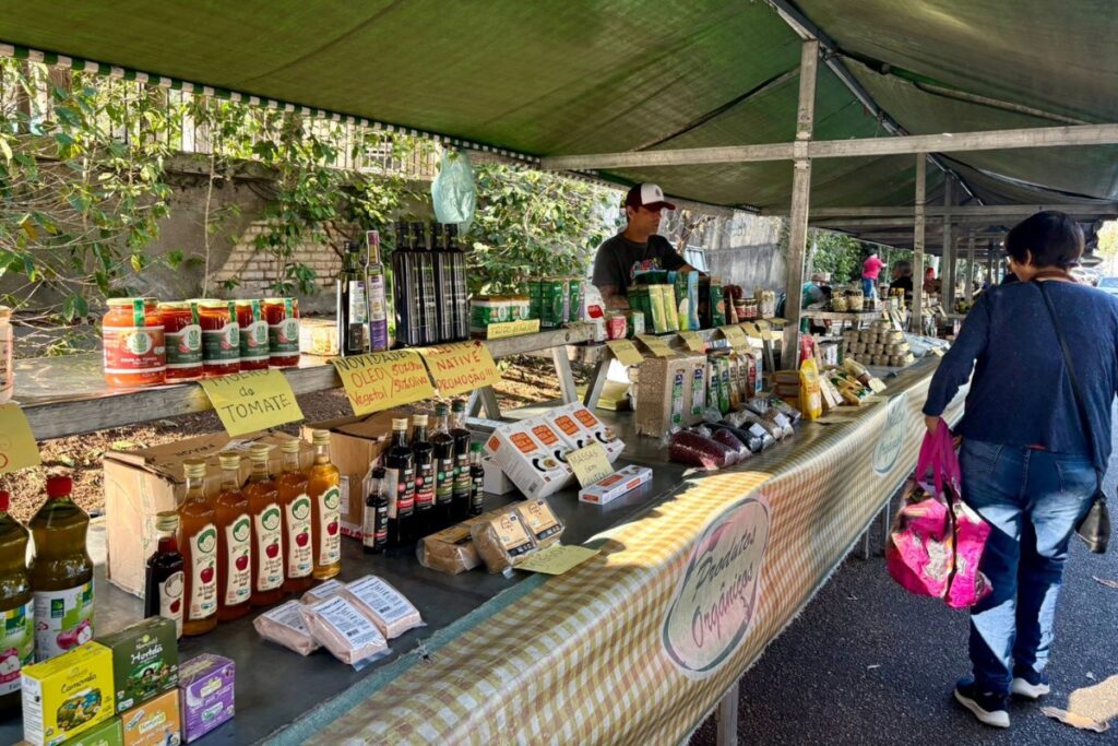 Feiras livres orgânicas oferecem alimentos saudáveis em diferentes regiões de São Paulo