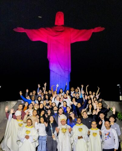 Comissão para a Juventude celebra marco de um ano para a JMJ de Seul com jovens no Santuário Cristo Redentor - Jornal O São Paulo