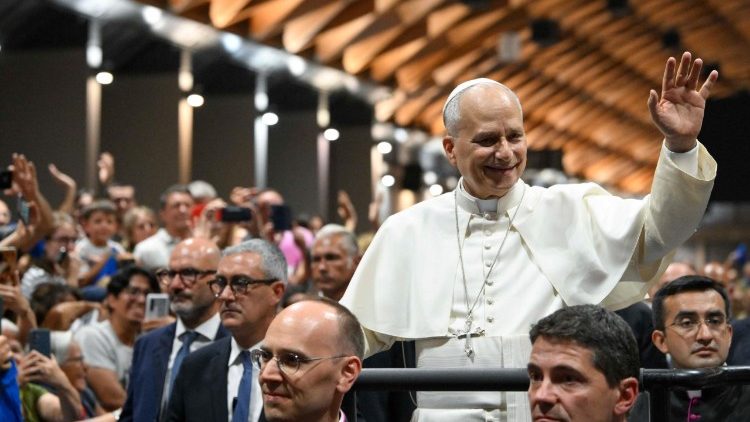 Em Rimini, no Encontro da Amizade entre os Povos, Leão XIV exorta a ‘reacender sonhos e visões’ - Jornal O São Paulo