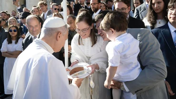 Sete pontos da vocação familiar nas exortações Familiaris Consortio e Amoris Laetitia 