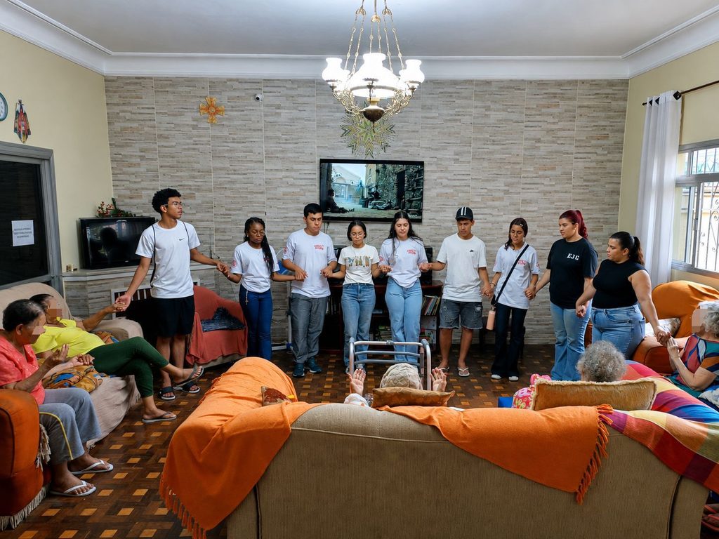 Missas com Crismas e formação paroquial mobilizam fiéis na Brasilândia - Jornal O São Paulo