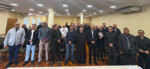 Dom Celso Alexandre conduz reuniões e preside missas na Região Ipiranga
