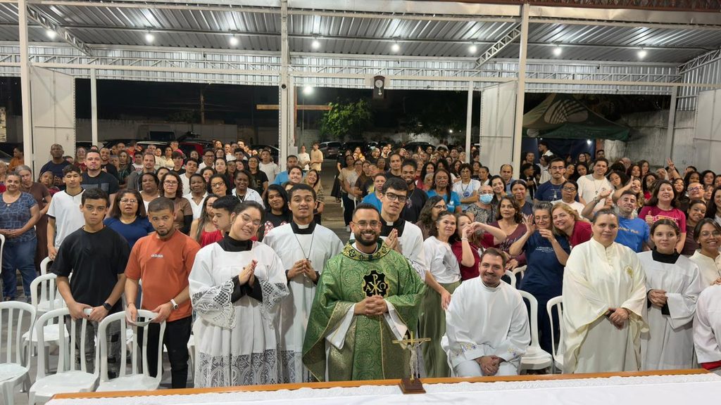 Dom Edilson preside missa com Crismas e tem encontro com catequistas e MESCs - Jornal O São Paulo