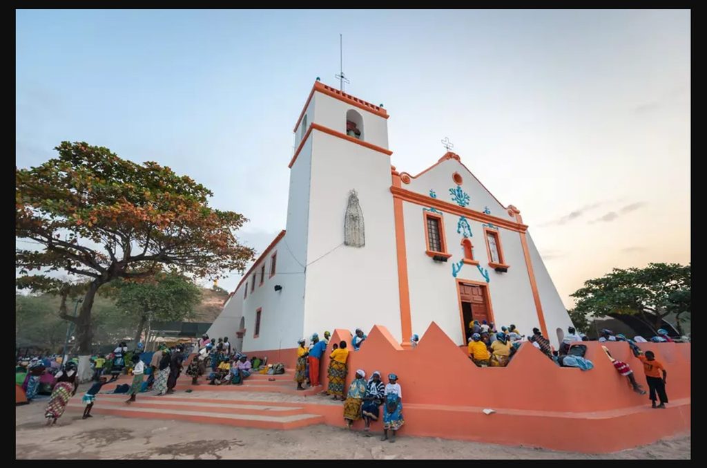Em Angola, santuário mariano recebe peregrinação de mais de 2 mil crianças - Jornal O São Paulo