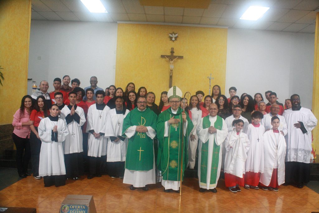 Aniversário natalício de Dom Edilson, encontro da juventude e missas com Crismas são destaques na Região Lapa - Jornal O São Paulo