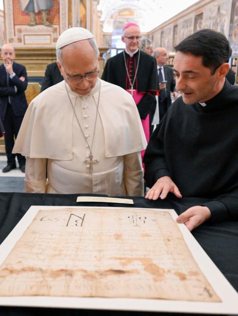 Papa Leão XIV comemora 71 anos de vida e visita a Biblioteca Apostólica Vaticana - Jornal O São Paulo