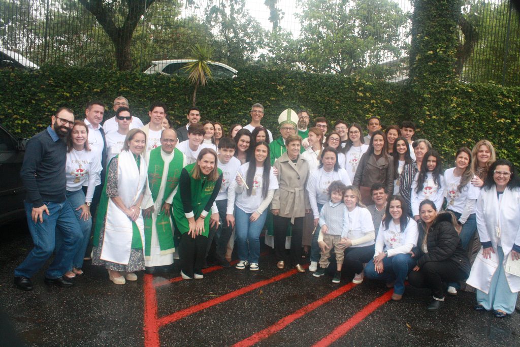 Aniversário natalício de Dom Edilson, encontro da juventude e missas com Crismas são destaques na Região Lapa - Jornal O São Paulo