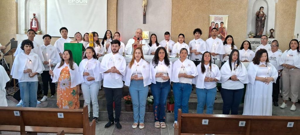 Semana da Brasilândia é marcada por Mutirão Bíblico, 1ª Eucaristia de adultos e jubileu de ouro sacerdotal - Jornal O São Paulo