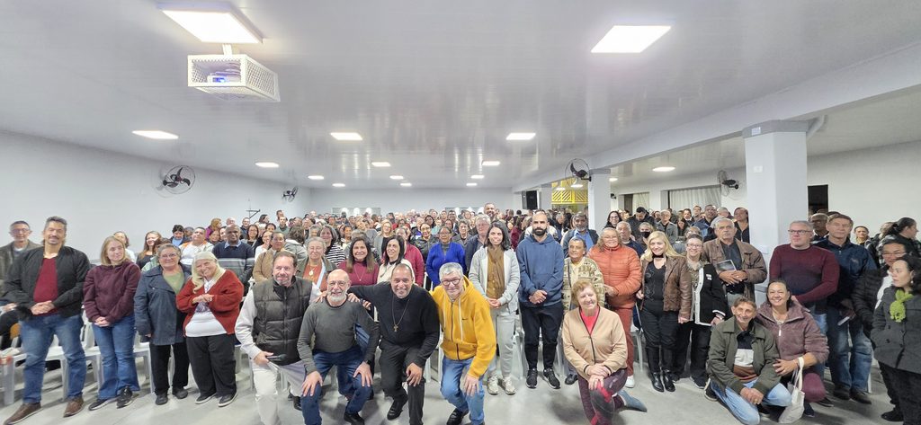 Ministros Extraordinários da Sagrada Comunhão têm encontro formativo no Decanato Santa Isabel e São Zacarias - Jornal O São Paulo
